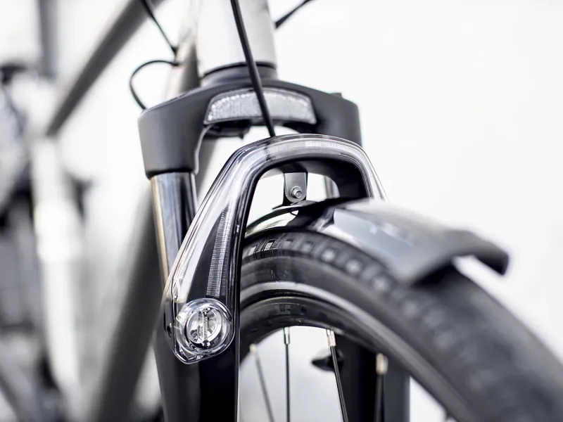 2022 Trek Verve 3 Equipped Hybrid Bike Gunal -3